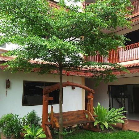 Villa Oranje Чиангмай Екстериор снимка