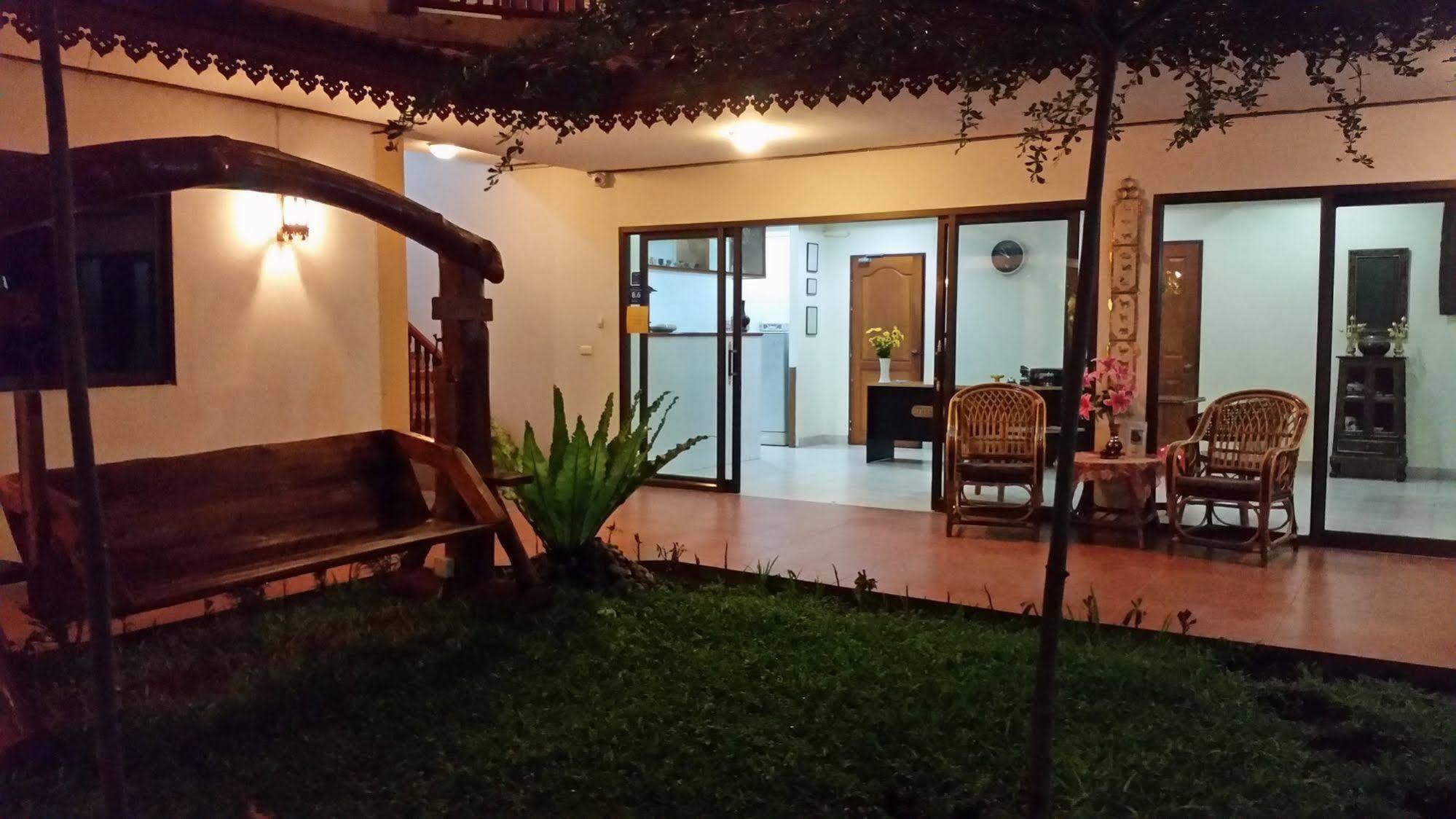 Villa Oranje Чиангмай Екстериор снимка