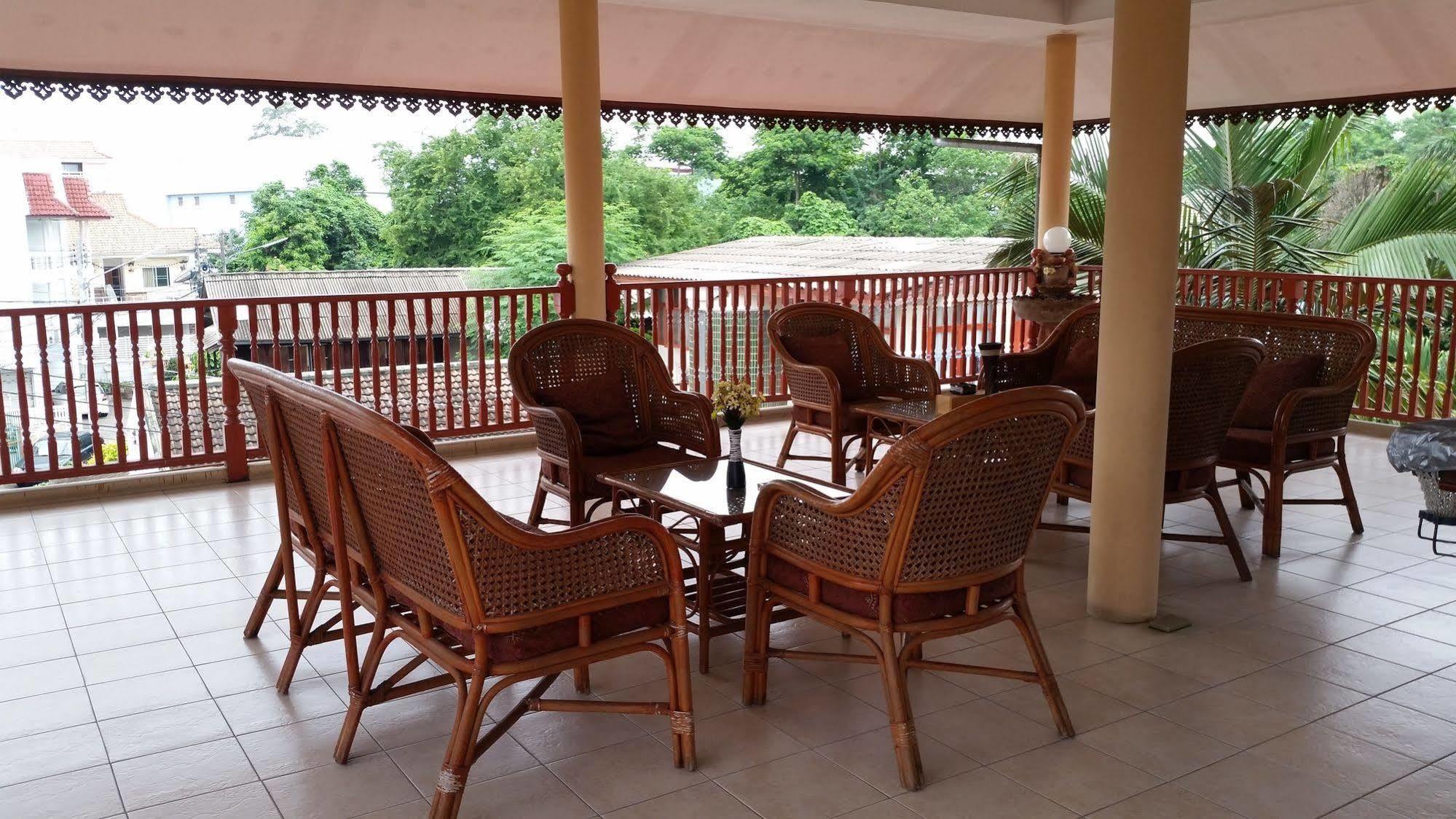 Villa Oranje Чиангмай Екстериор снимка