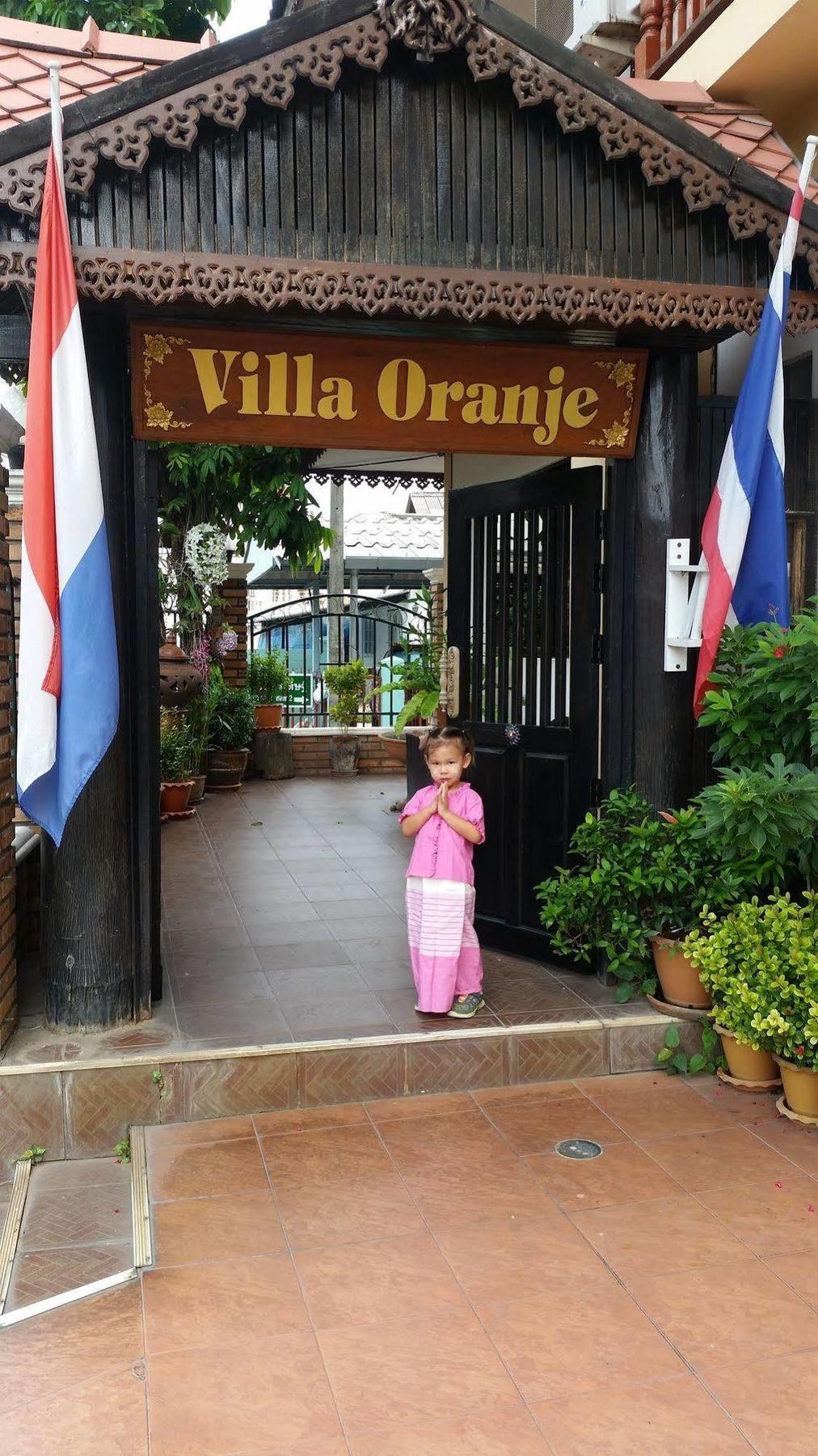 Villa Oranje Чиангмай Екстериор снимка